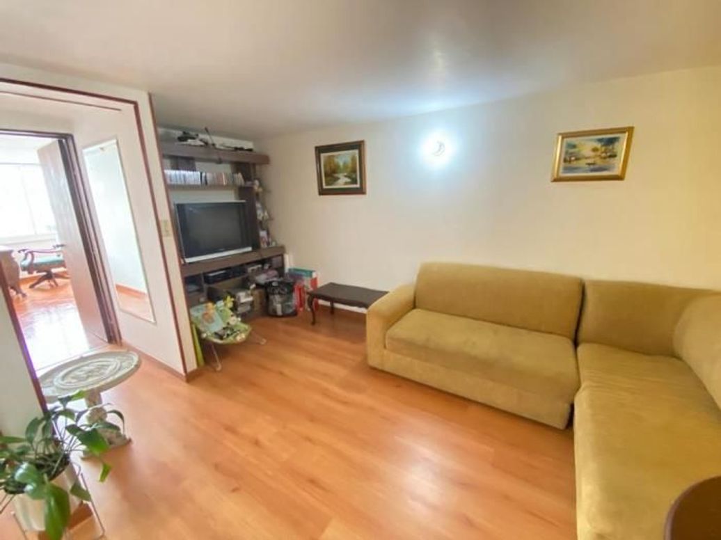 Casa de 6 alcobas en venta en Polo Club, Bogotá, 360 m² · foto 3 de 20