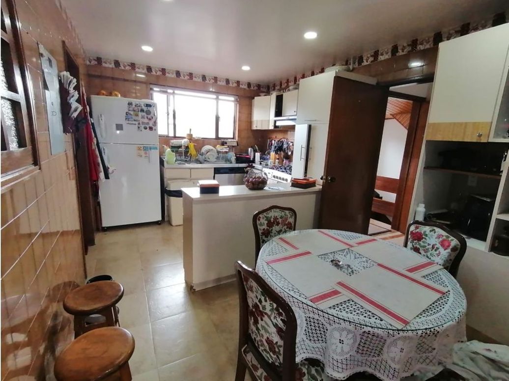 Apartamento de 3 alcobas en venta en El Batán, Bogotá, 170 m² · foto 14 de 20