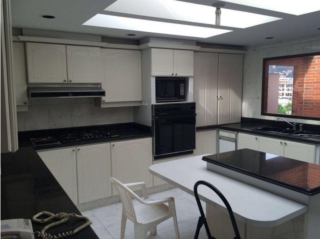 Apartamento de 4 alcobas en arriendo en Chicó Norte, Bogotá, 270 m² · foto 14 de 20