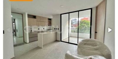 Hermoso apartamento piso 5 ubicado en laureles la castellana,3 habitaciones, 2 baños, cocina integral, acabados de lujo, parqueadero privado y ascensor.