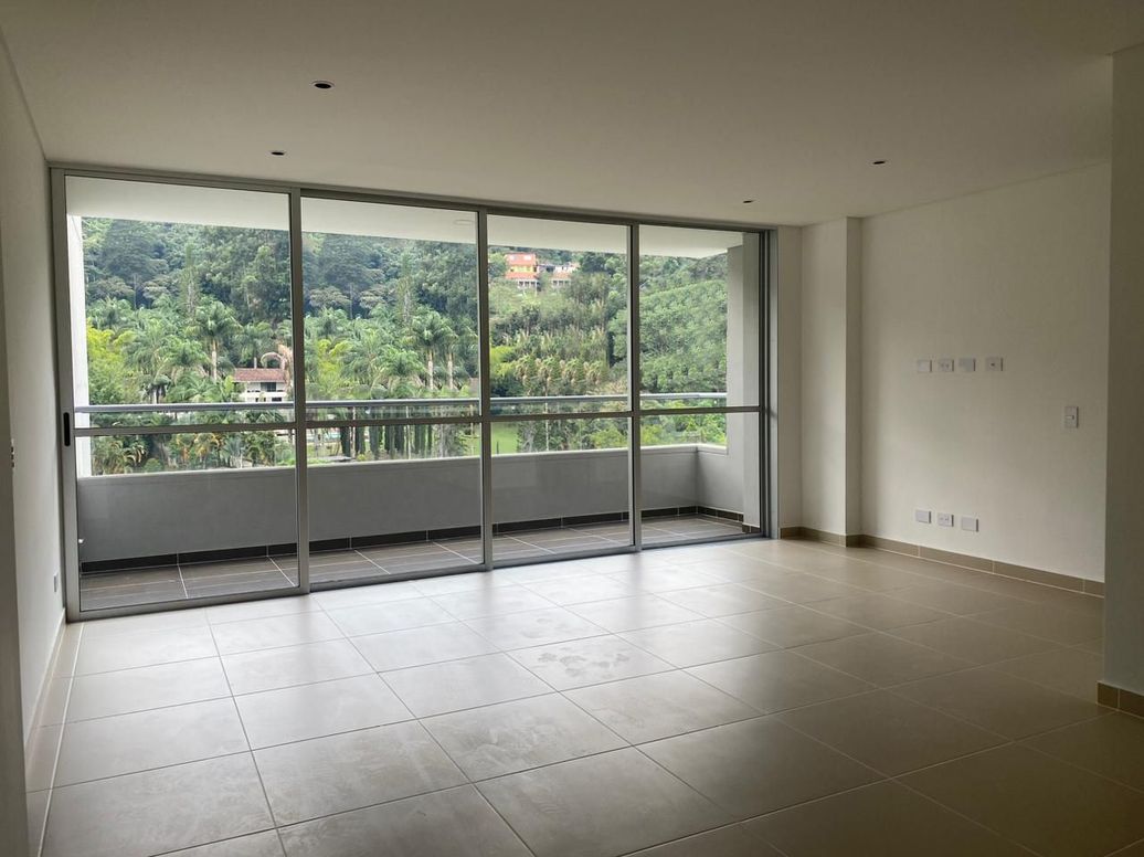 Apartamento en Arriendo en El Salado, Comuna 6, Envigado en El Salado
