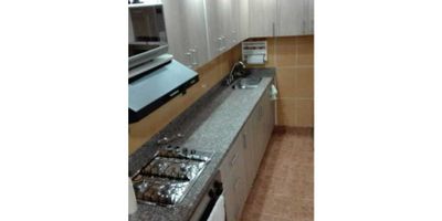 BRANDO Y CIA te ofrece para Venta Casa en sector tranquilo y seguro de la ciudad, cuenta con cinco habitaciones, dos baños, cocina integral, pisos en cerámica, toda construida en material, sector residencial, cerca al colegio y cancha, rutas de transporte público. Lista para traspaso inmediato

 !CONTACTANOS!
