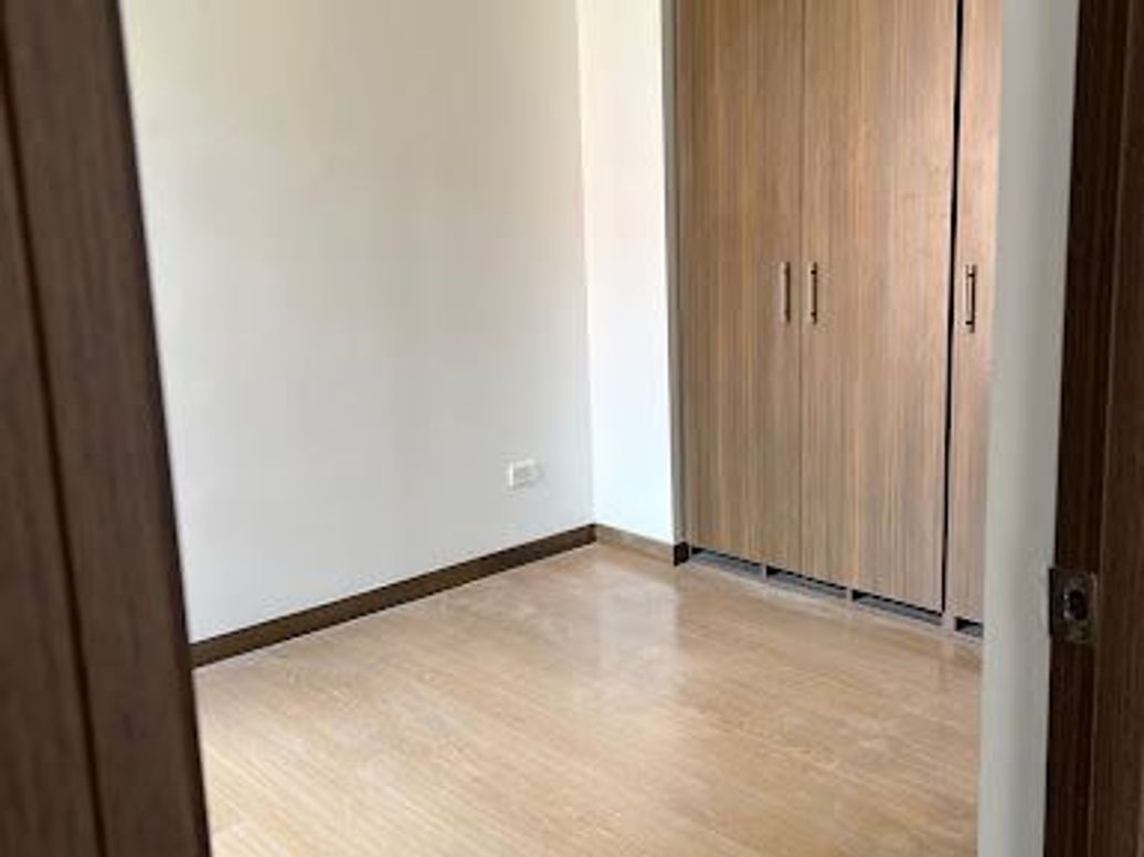 Apartamento de 2 alcobas en venta en Urbanización Castilla Real, Bogotá, 58 m² · foto 6 de 20