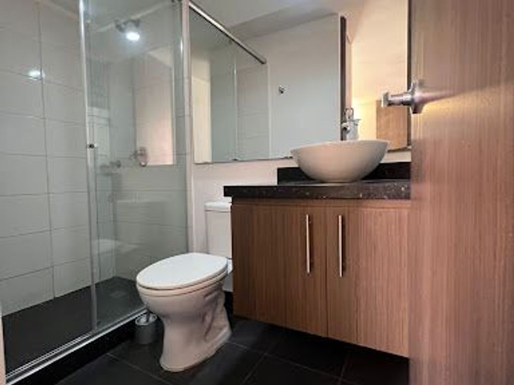 Apartamento de 2 alcobas en venta en Urbanización Castilla Real, Bogotá, 58 m² · foto 13 de 20