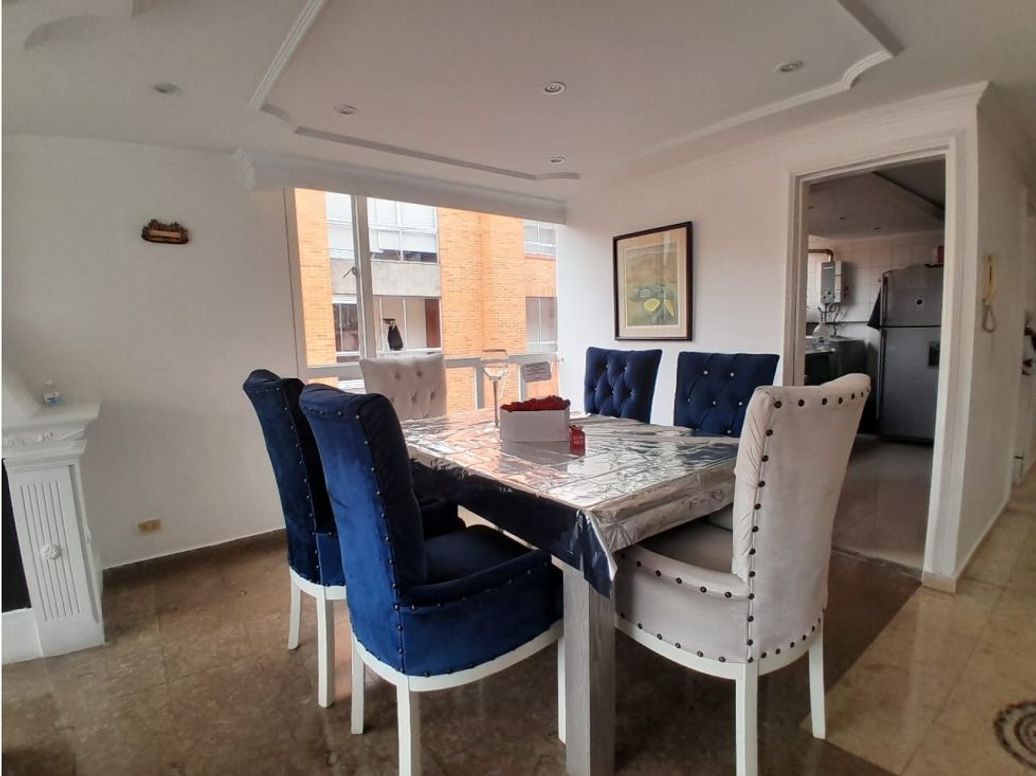 Apartamento de 3 alcobas en venta en Ub. Santa Coloma, Bogotá, 100 m² · foto 2 de 17