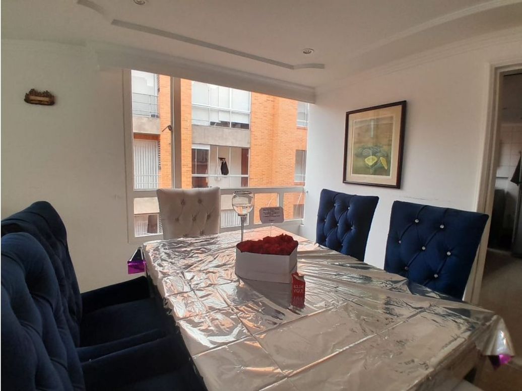 Apartamento de 3 alcobas en venta en Ub. Santa Coloma, Bogotá, 100 m² · foto 3 de 17