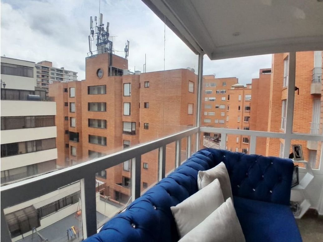 Apartamento de 3 alcobas en venta en Ub. Santa Coloma, Bogotá, 100 m² · foto 4 de 17