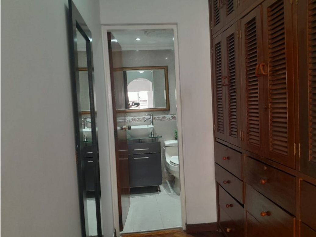 Apartamento de 3 alcobas en venta en Ub. Santa Coloma, Bogotá, 100 m² · foto 6 de 17