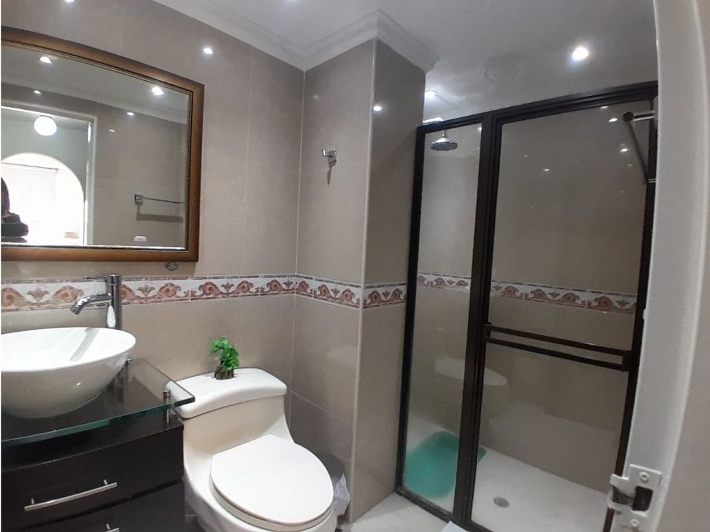 Apartamento de 3 alcobas en venta en Ub. Santa Coloma, Bogotá, 100 m² · foto 8 de 17