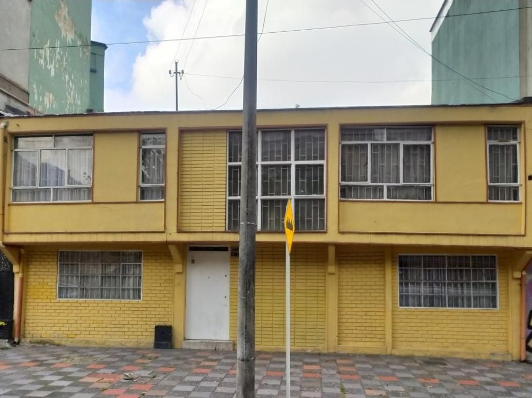 Casa de 7 alcobas en venta en Santa Teresita, Bogotá, 224 m² · foto 17 de 17