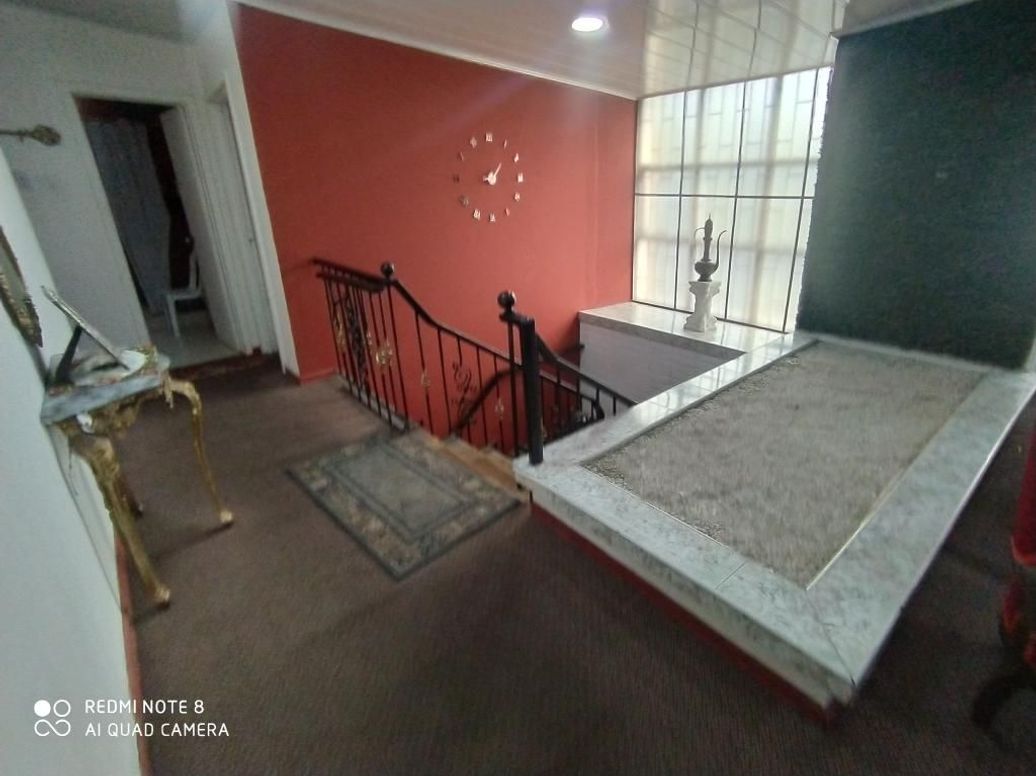 Casa de 7 alcobas en venta en Santa Teresita, Bogotá, 224 m² · foto 7 de 17