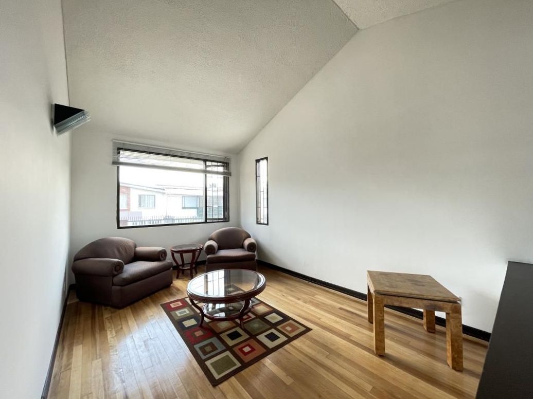 Casa de 4 alcobas en venta en Polo Club, Bogotá, 244 m² · foto 14 de 20