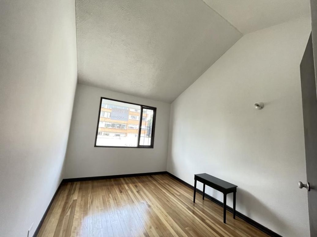 Casa de 4 alcobas en venta en Polo Club, Bogotá, 244 m² · foto 15 de 20