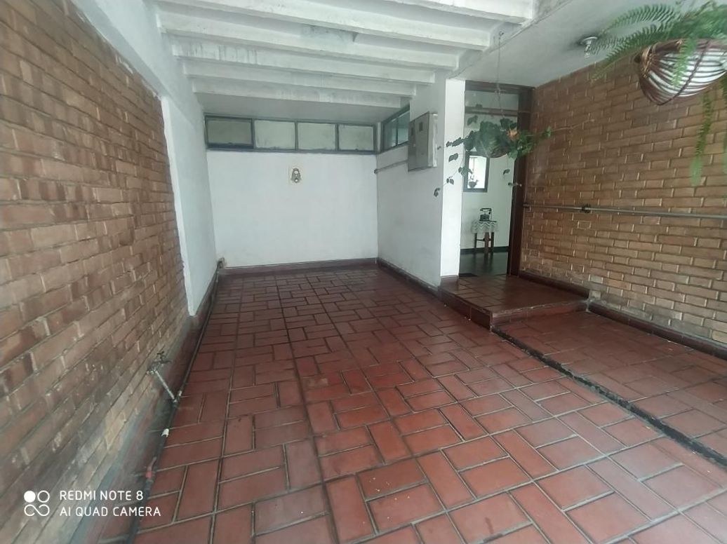 Casa de 4 alcobas en venta en Campin Occidental, Bogotá, 155 m² · foto 2 de 16