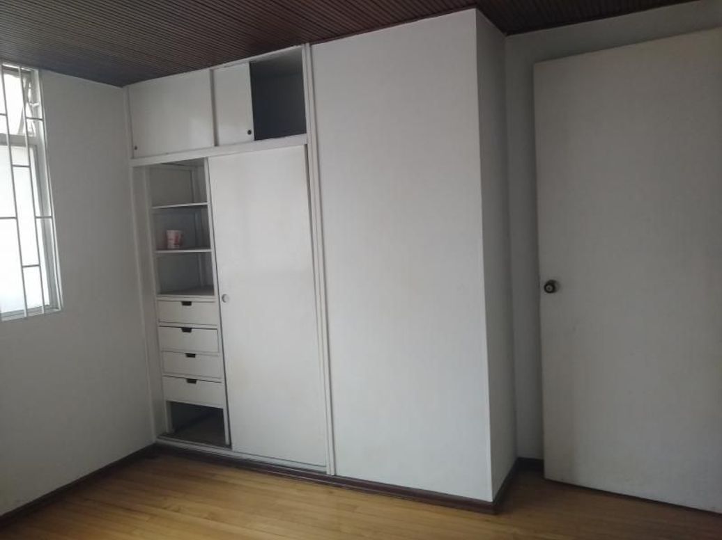 Apartamento de 1 alcoba en venta en Belalcázar, Bogotá, 203 m² · foto 5 de 17