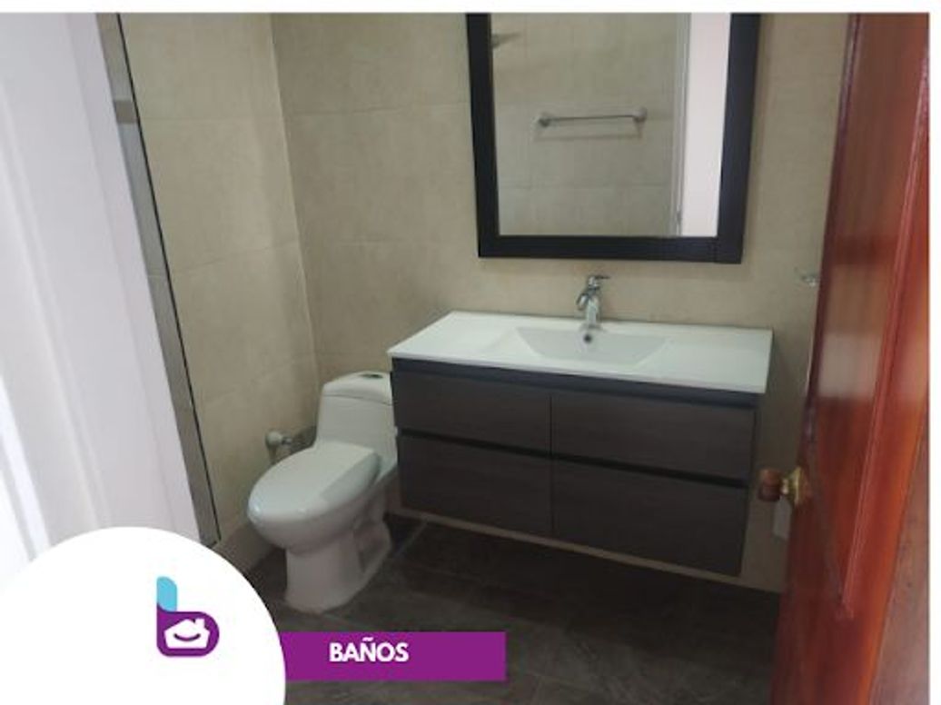 Casa de 6 alcobas en venta en San José De Bavaria, Bogotá, 240 m² · foto 13 de 17