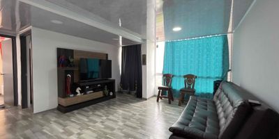 [VEN] ID HOUM: 140565

En Houm te ayudamos de forma fácil y segura. Los beneficios de comprar con nosotros:
    • Te ayudamos a conseguir financiamiento a través de una asesoría personalizada
    • Mediación y seguimiento de todo el proceso
    • Ponemos a tu disposición profesionales en notariado, registro y asesoría jurídica
¡Solo te preocupas de las firmas!

Departamento en venta, ubicado en el barrio Candelaria La Nueva, con una superficie construida de 46.00 m² y superficie total de 46.00 m². 

Sus principales características son:

    • 2 dormitorios
    • 1 baño
    • Admite mascotas
    • Año de construcción: 2023
    • Cuarto de lavado
            
Si compras con nosotros, te brindamos asesoría personalizada durante todo el proceso.
        
Más que una corredora, somos Houm.
*Aplican T&C