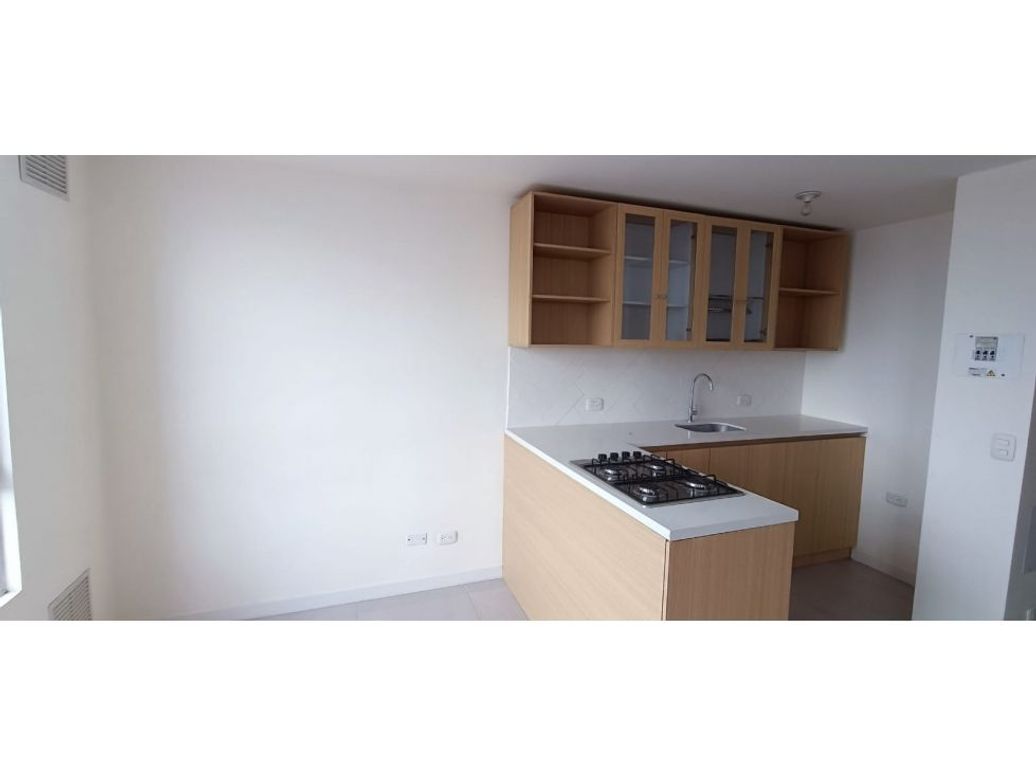Apartaestudio en venta en Ricaurte, Bogotá, 35 m² · foto 7 de 9