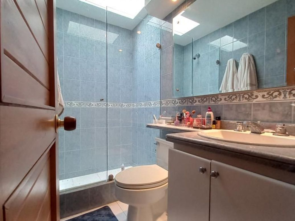 Apartamento de 3 alcobas en venta en Las Acasias, Bogotá, 100 m² · foto 13 de 20