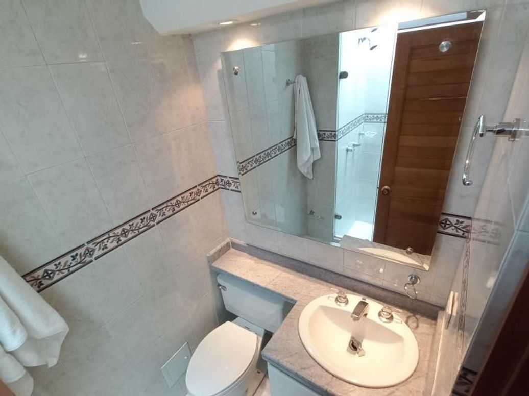 Apartamento de 3 alcobas en venta en Las Acasias, Bogotá, 100 m² · foto 18 de 20