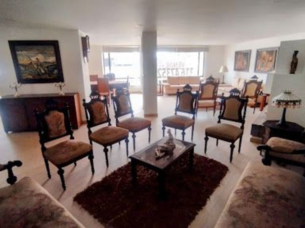 Apartamento de 5 alcobas en venta en Santa Barbara Central, Bogotá, 257 m² · foto 4 de 20