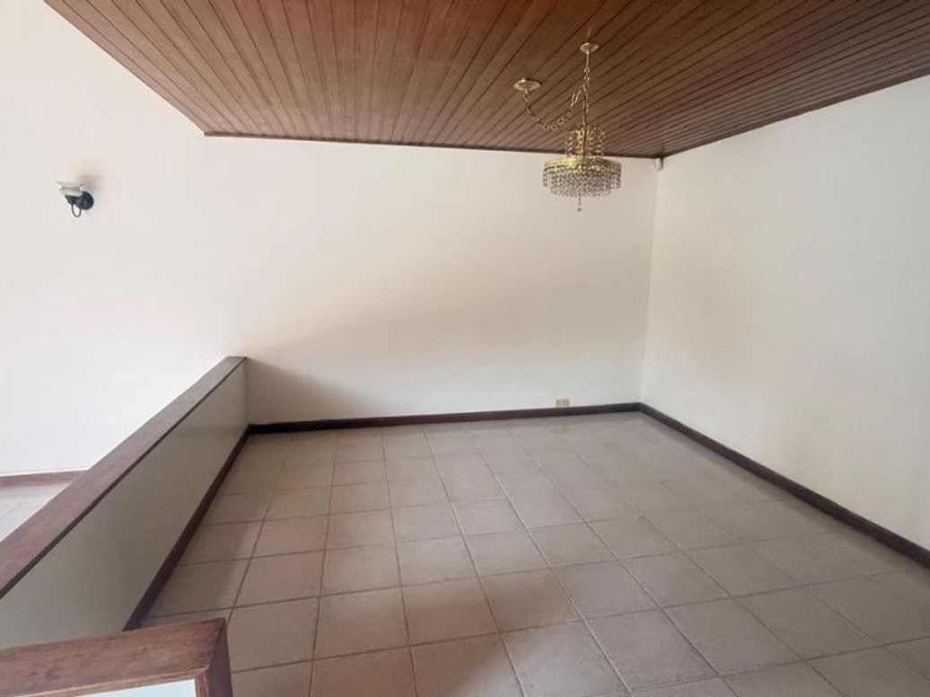 Casa de 3 alcobas en venta en Ub. Cordoba Niza, Bogotá, 228 m² · foto 5 de 20