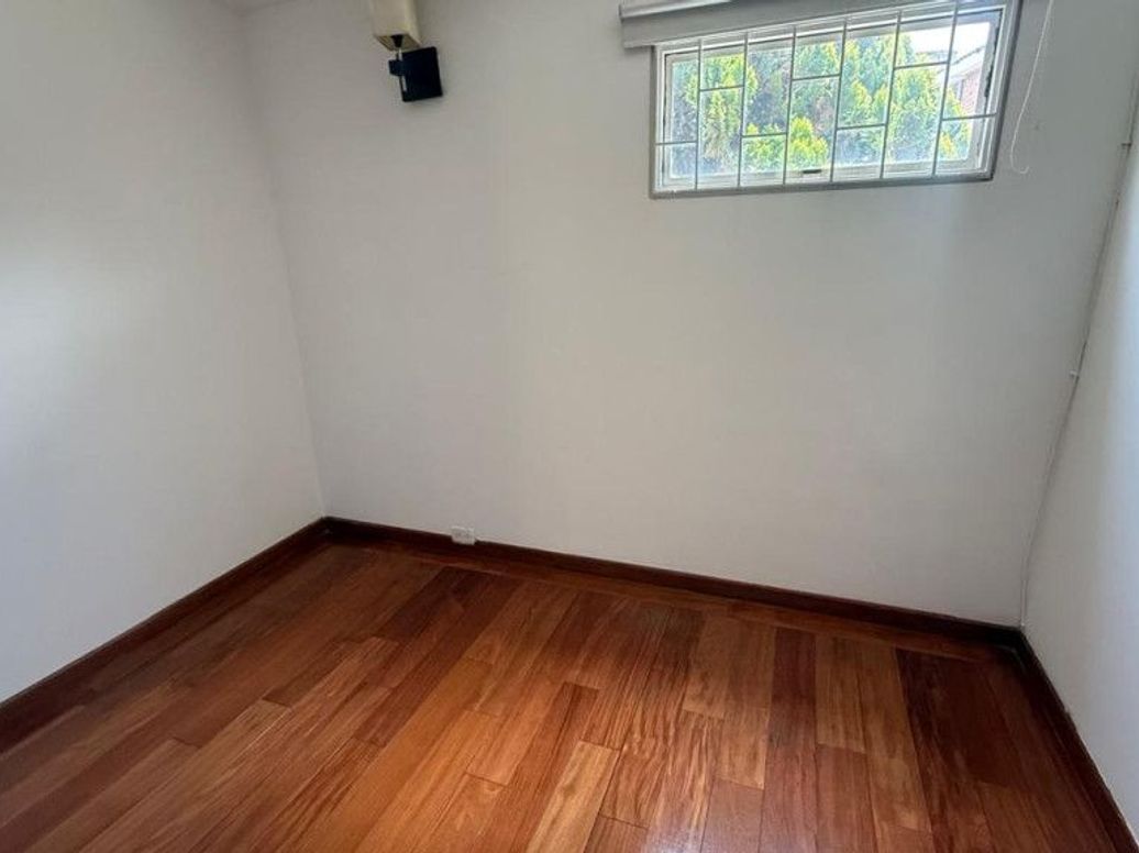 Casa de 3 alcobas en venta en Ub. Cordoba Niza, Bogotá, 228 m² · foto 15 de 20
