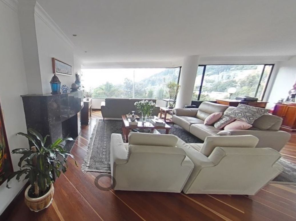 Apartamento de 3 alcobas en venta en El Refugio, Bogotá, 388 m² · foto 14 de 20