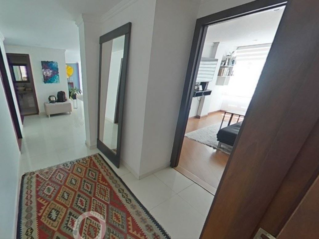 Apartamento de 3 alcobas en venta en El Refugio, Bogotá, 134 m² · foto 12 de 20