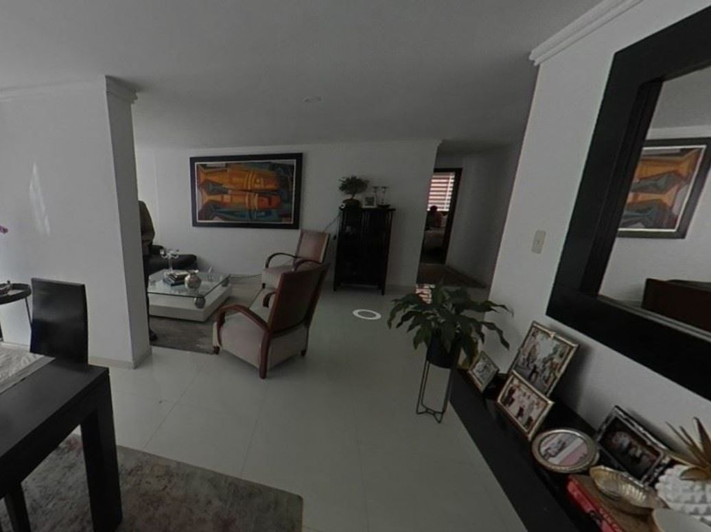 Apartamento de 3 alcobas en venta en El Refugio, Bogotá, 134 m² · foto 4 de 20