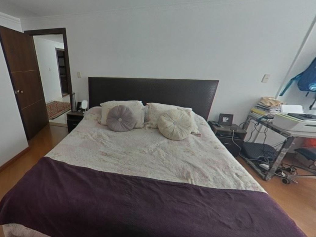 Apartamento de 3 alcobas en venta en El Refugio, Bogotá, 134 m² · foto 10 de 20