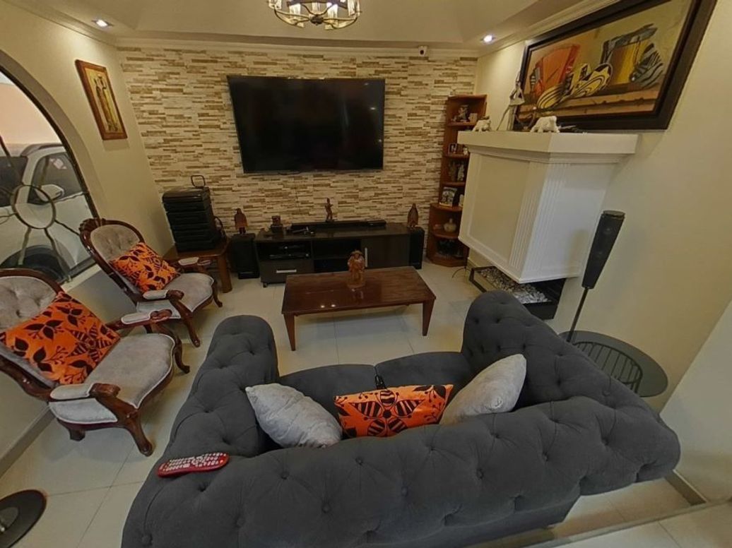 Casa de 10 alcobas en venta en Mandalay Et. Ii, Bogotá, 504 m² · foto 7 de 18