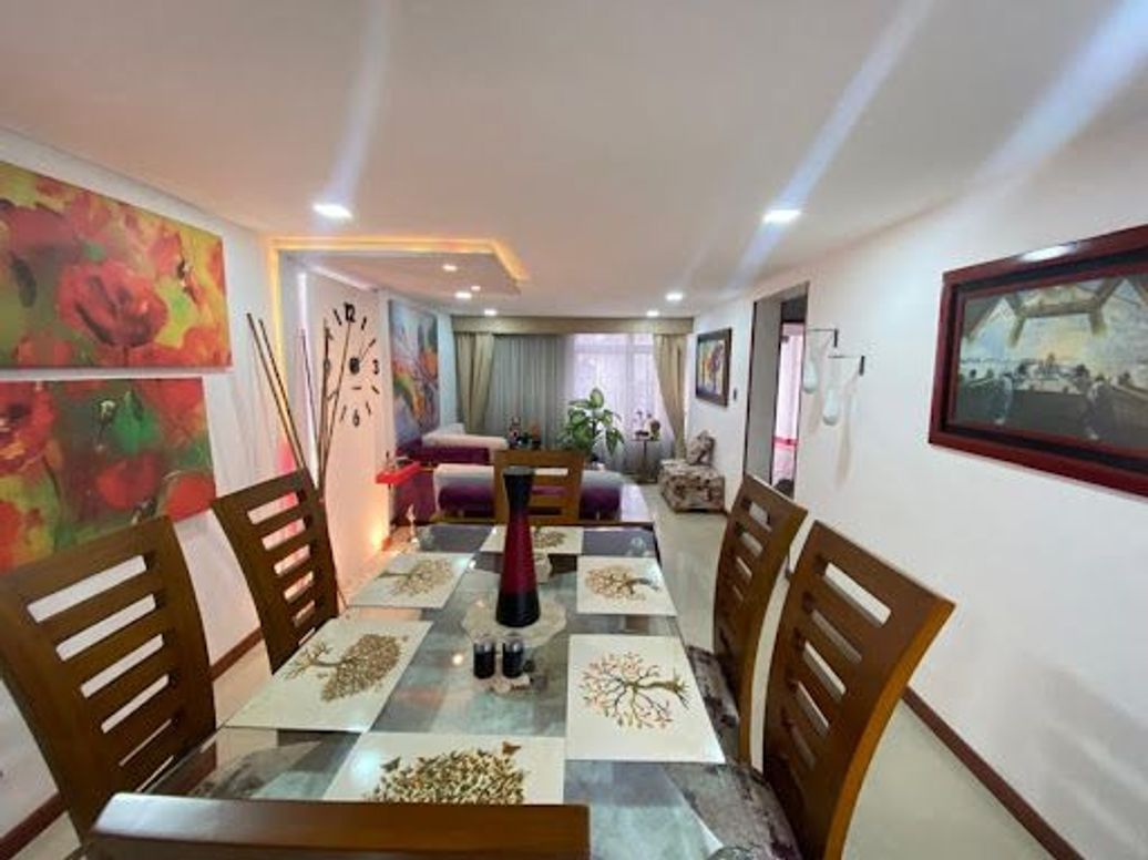 Casa de 5 alcobas en venta en Villa Inés, Bogotá, 212 m² · foto 7 de 20