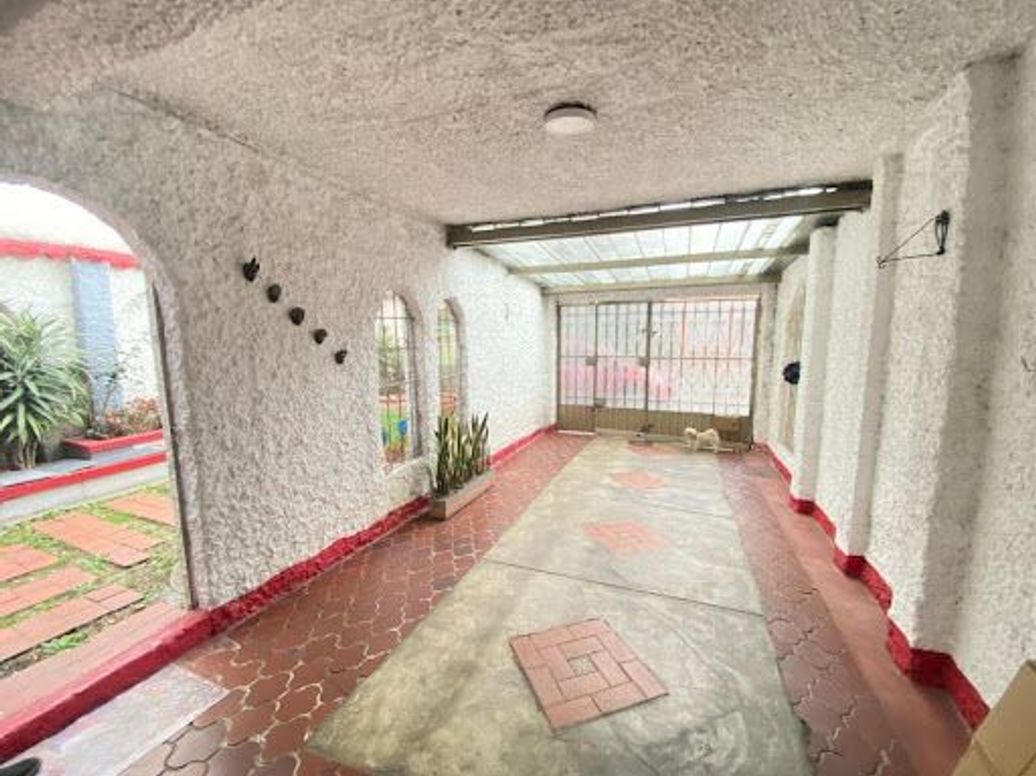 Casa de 5 alcobas en venta en Villa Inés, Bogotá, 212 m² · foto 4 de 20