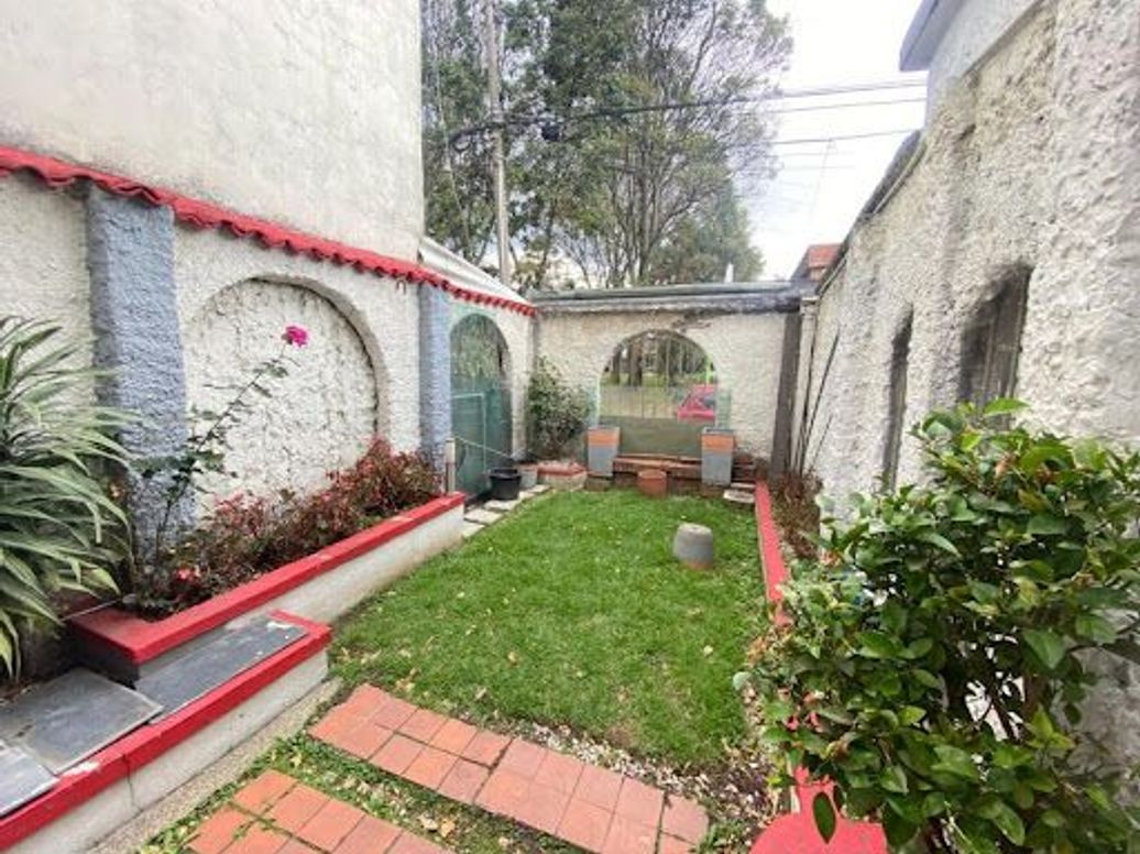 Casa de 5 alcobas en venta en Villa Inés, Bogotá, 212 m² · foto 11 de 20