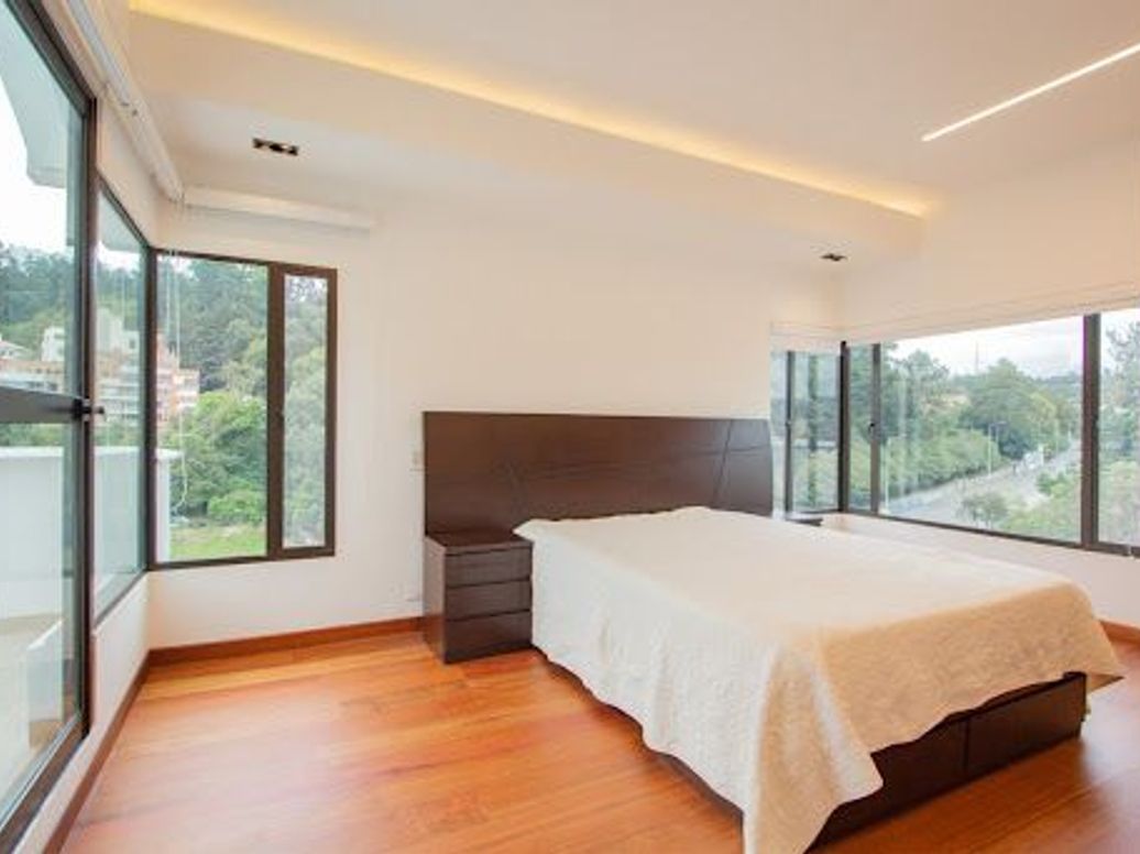 Apartamento de 4 alcobas en venta en Gratamira, Bogotá, 310 m² · foto 16 de 20