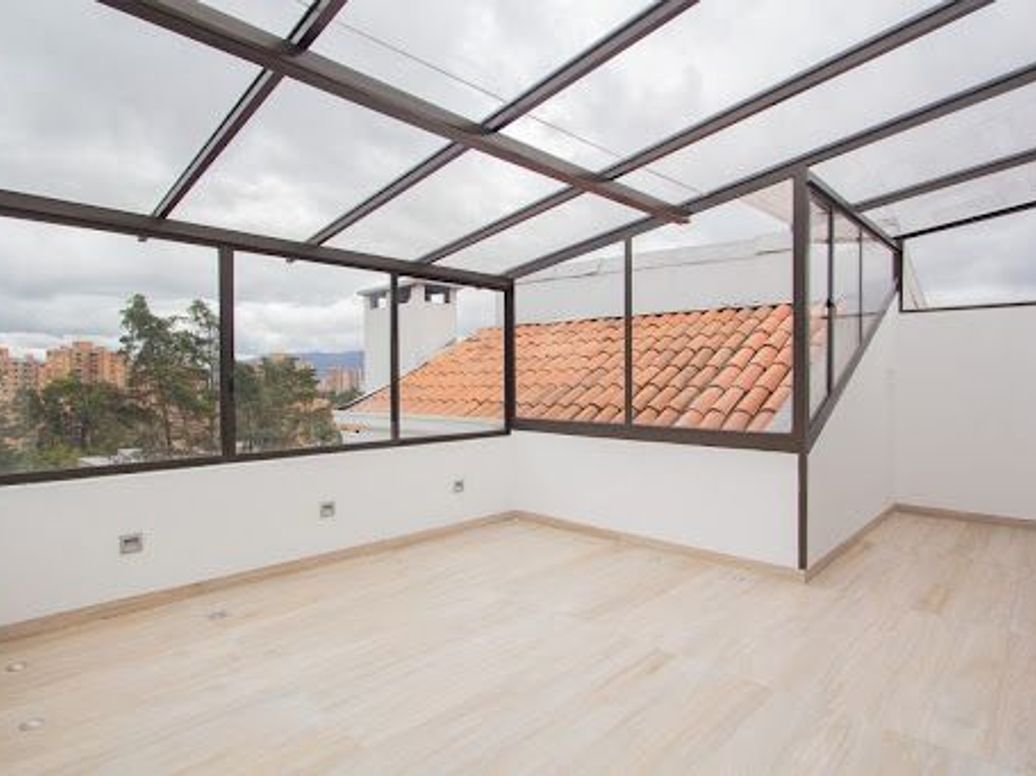 Apartamento de 4 alcobas en venta en Gratamira, Bogotá, 310 m² · foto 19 de 20