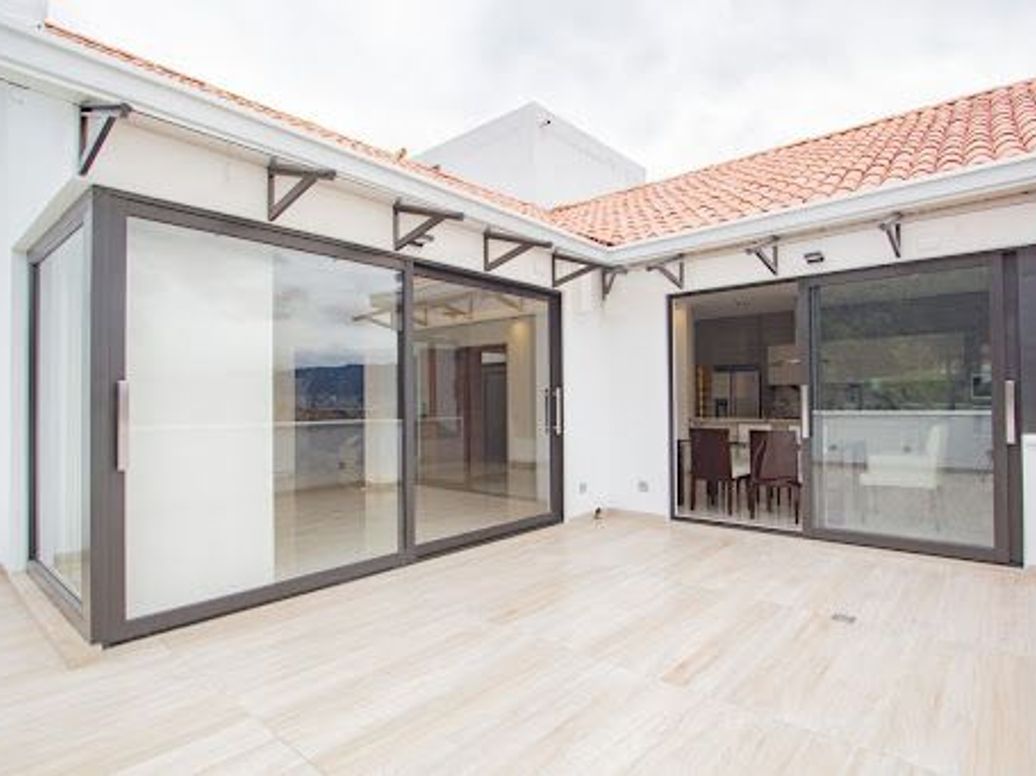 Apartamento de 4 alcobas en venta en Gratamira, Bogotá, 310 m² · foto 18 de 20