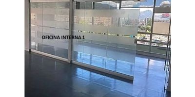 ✅PRECIO: 48 MILLONES + IVA + ADMON
✅ADMINISTRACIÓN: $9.437.071
MENOS DESCUENTO 10 PRIMEROS DIAS .
✅TAMAÑO: 697MT2.
✅PARQUEADEROS:15.
✅SE ENTREGAN 5 PAQUETES DE AA MARCA TRANE DE 5 TN CADA UNO. SIN INSTALAR.
