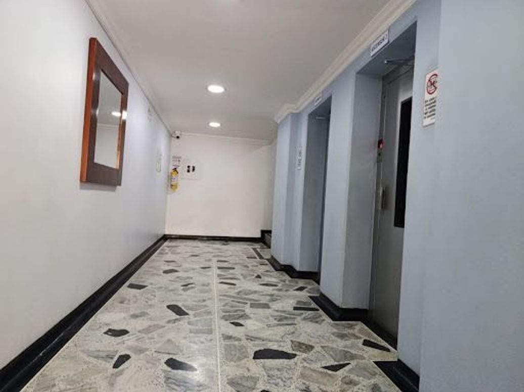 Apartamento de 2 alcobas en venta en Santa Fe, Bogotá, 57 m² · foto 15 de 17