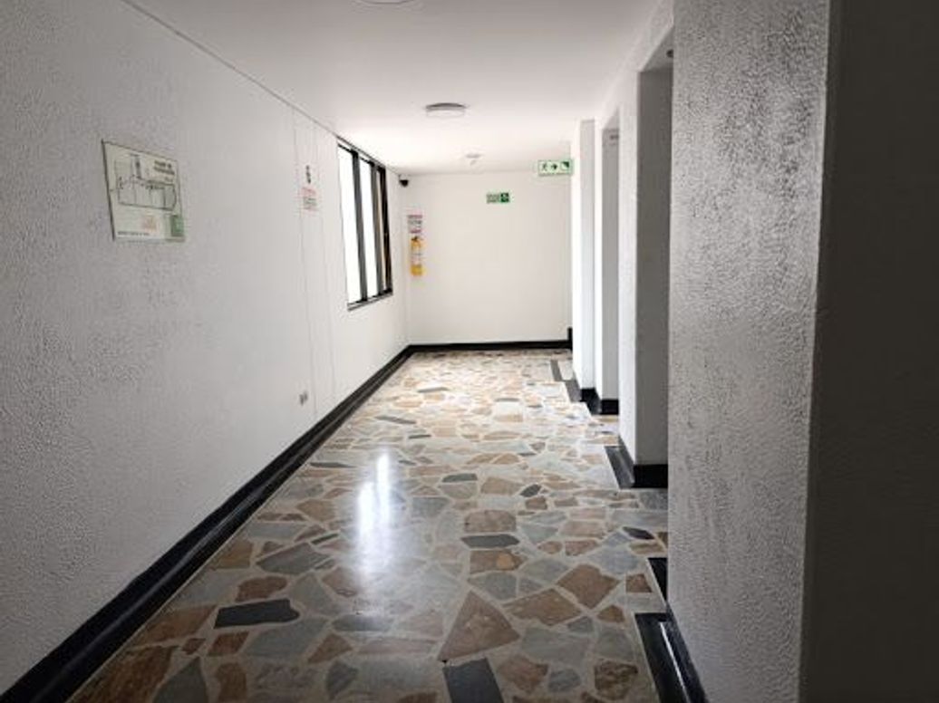 Apartamento de 2 alcobas en venta en Santa Fe, Bogotá, 57 m² · foto 11 de 17