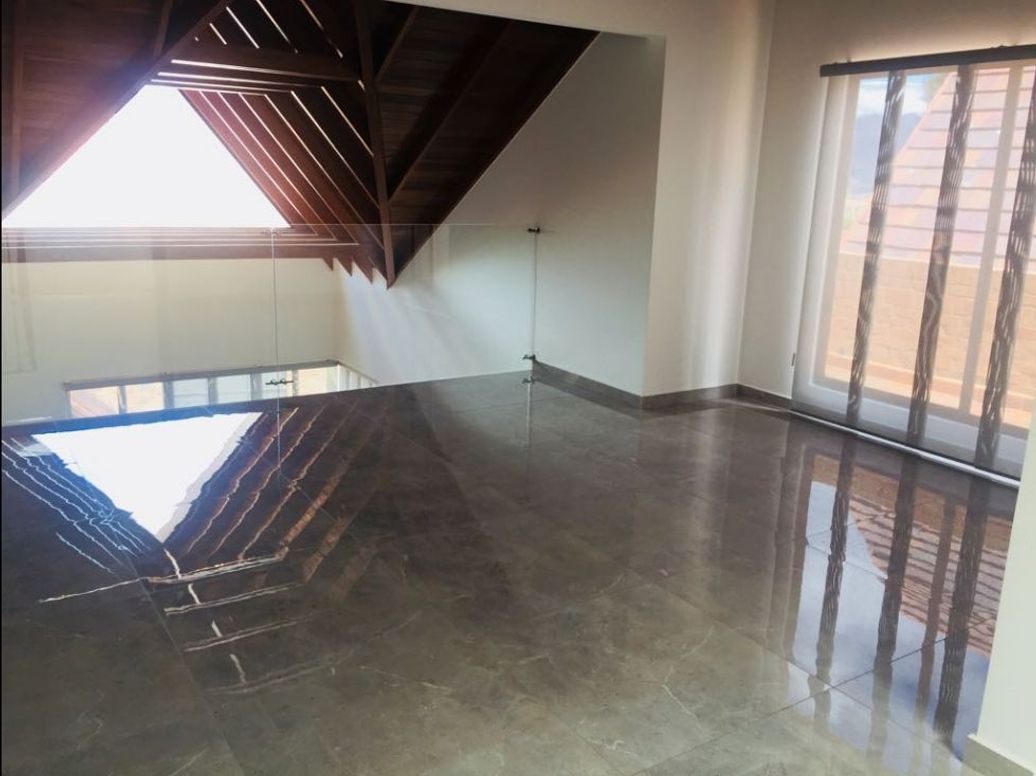 Casa de 3 alcobas en venta en Cerros De Suba, Bogotá, 282 m² · foto 5 de 20