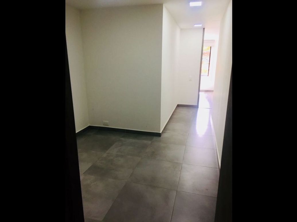 Casa de 3 alcobas en venta en Cerros De Suba, Bogotá, 282 m² · foto 8 de 20