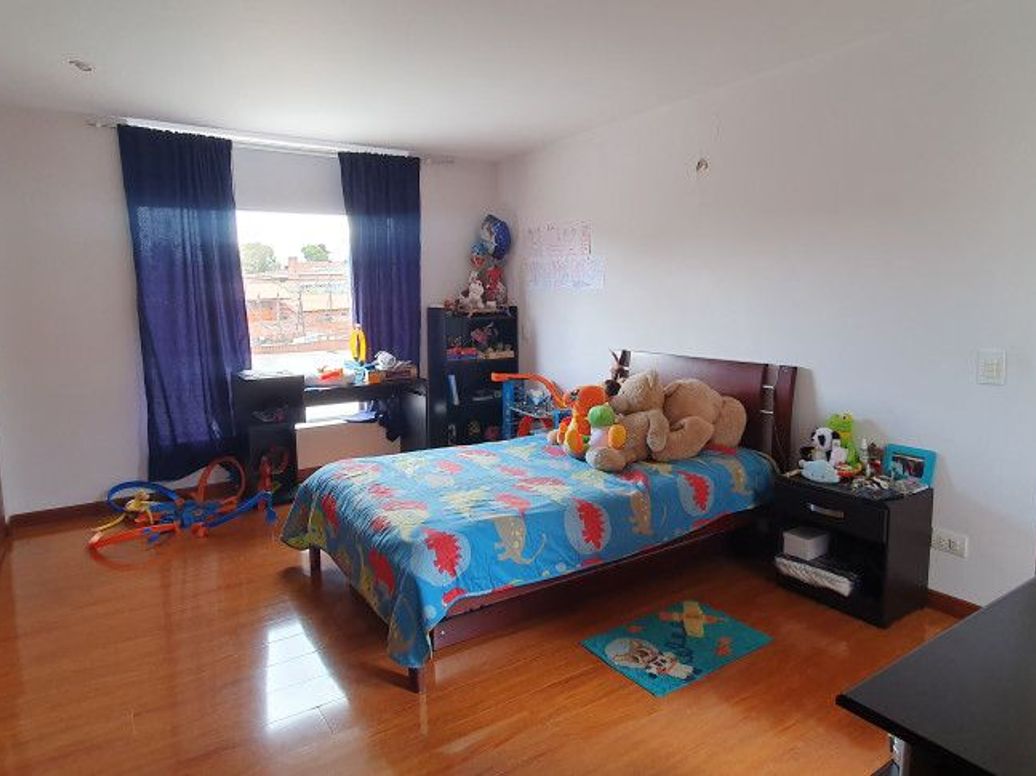 Casa de 4 alcobas en venta en San José De Bavaria, Bogotá, 550 m² · foto 20 de 20