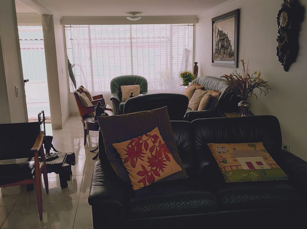 Casa de 4 alcobas en venta en Santa Helena, Bogotá, 180 m² · foto 3 de 8