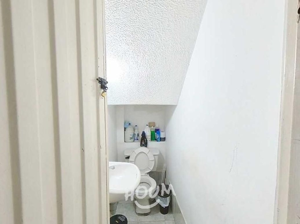 Casa de 7 alcobas en venta en Las Flores, Bogotá, 238 m² · foto 17 de 19