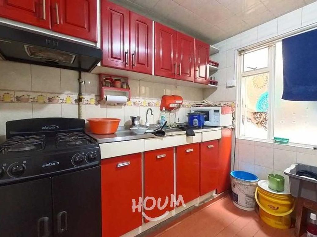 Casa de 7 alcobas en venta en Las Flores, Bogotá, 238 m² · foto 7 de 19