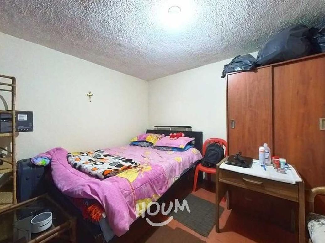 Casa de 7 alcobas en venta en Las Flores, Bogotá, 238 m² · foto 10 de 19