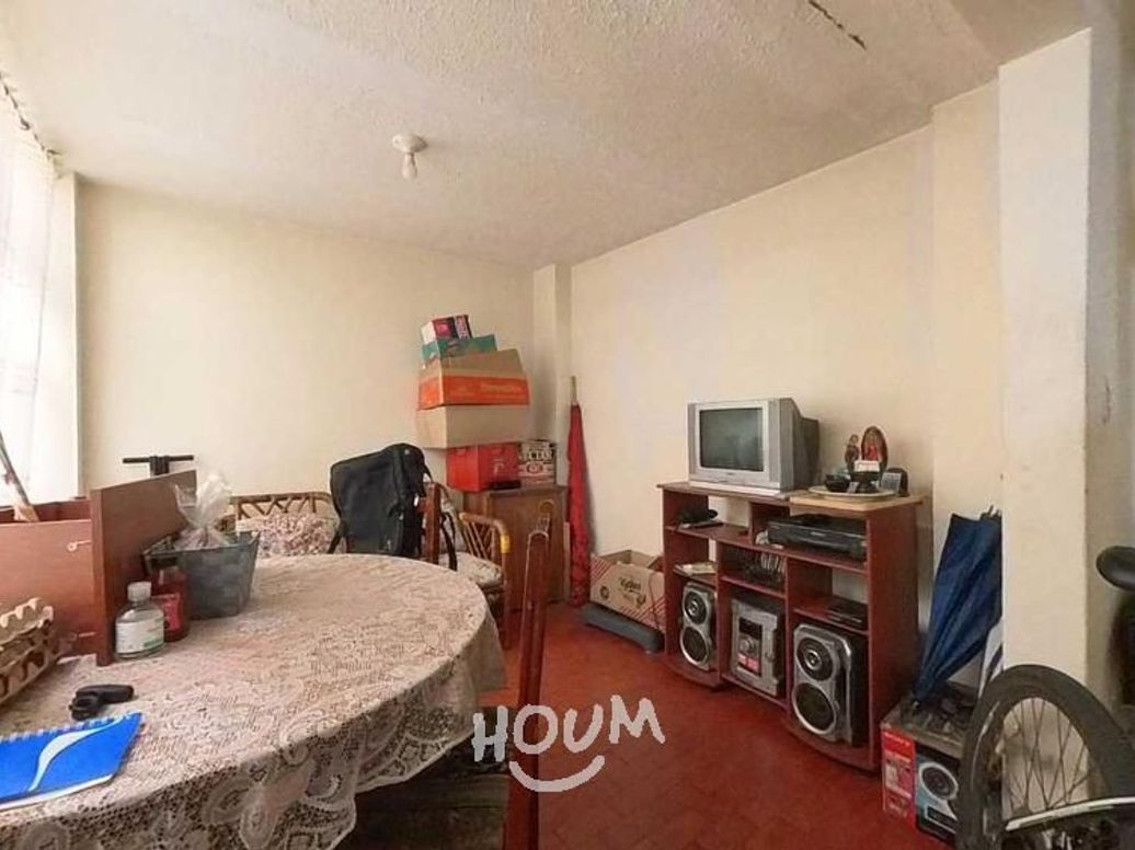 Casa de 7 alcobas en venta en Las Flores, Bogotá, 238 m² · foto 8 de 19
