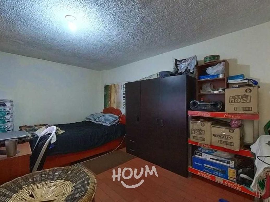 Casa de 7 alcobas en venta en Las Flores, Bogotá, 238 m² · foto 11 de 19